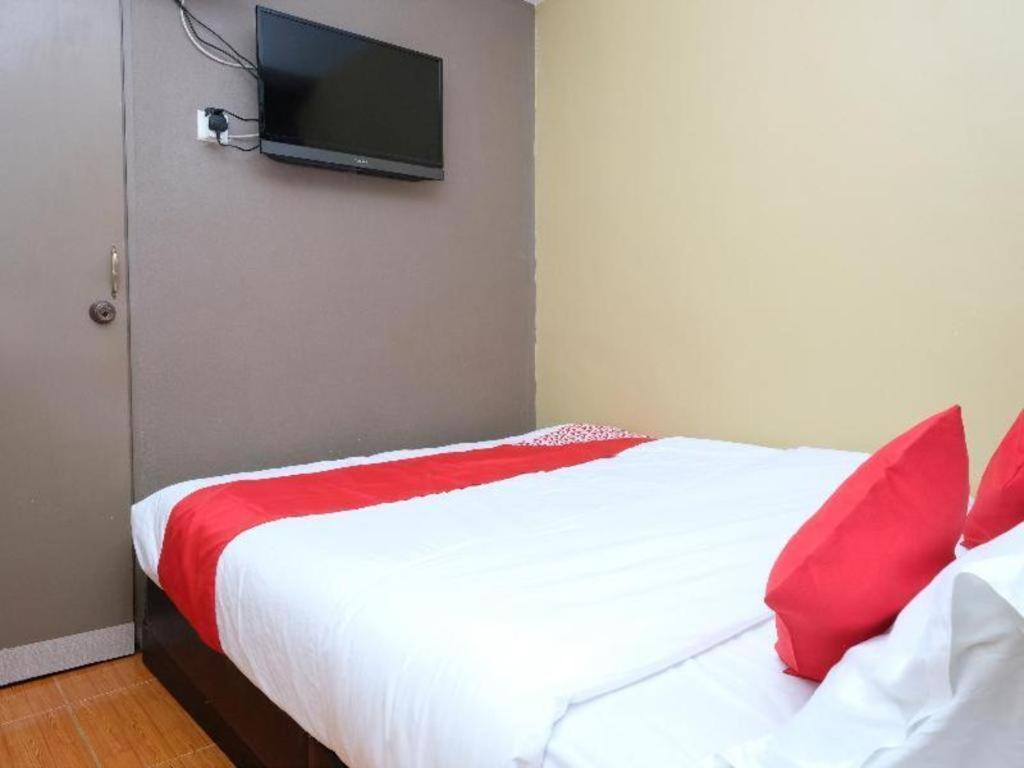Oyo 44123 Hotel Al-Saif Kuala Kerai Екстер'єр фото
