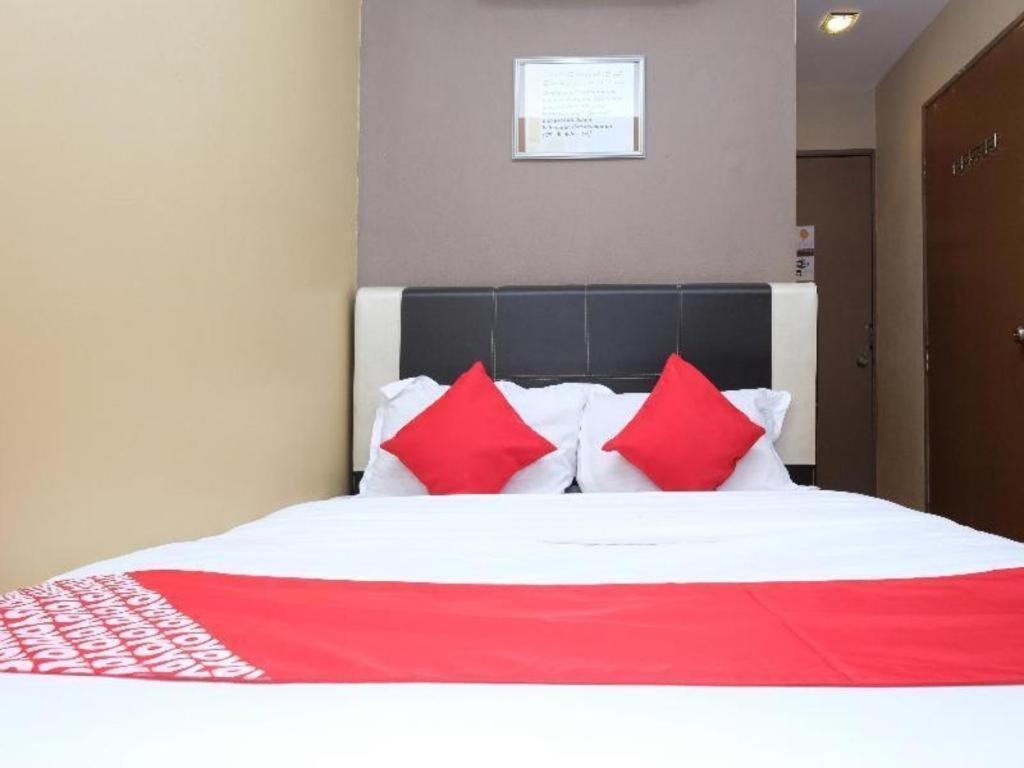 Oyo 44123 Hotel Al-Saif Kuala Kerai Екстер'єр фото