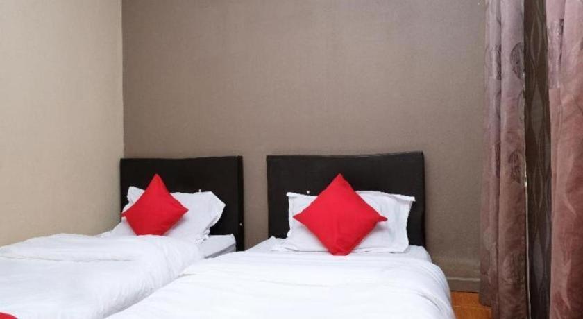Oyo 44123 Hotel Al-Saif Kuala Kerai Екстер'єр фото
