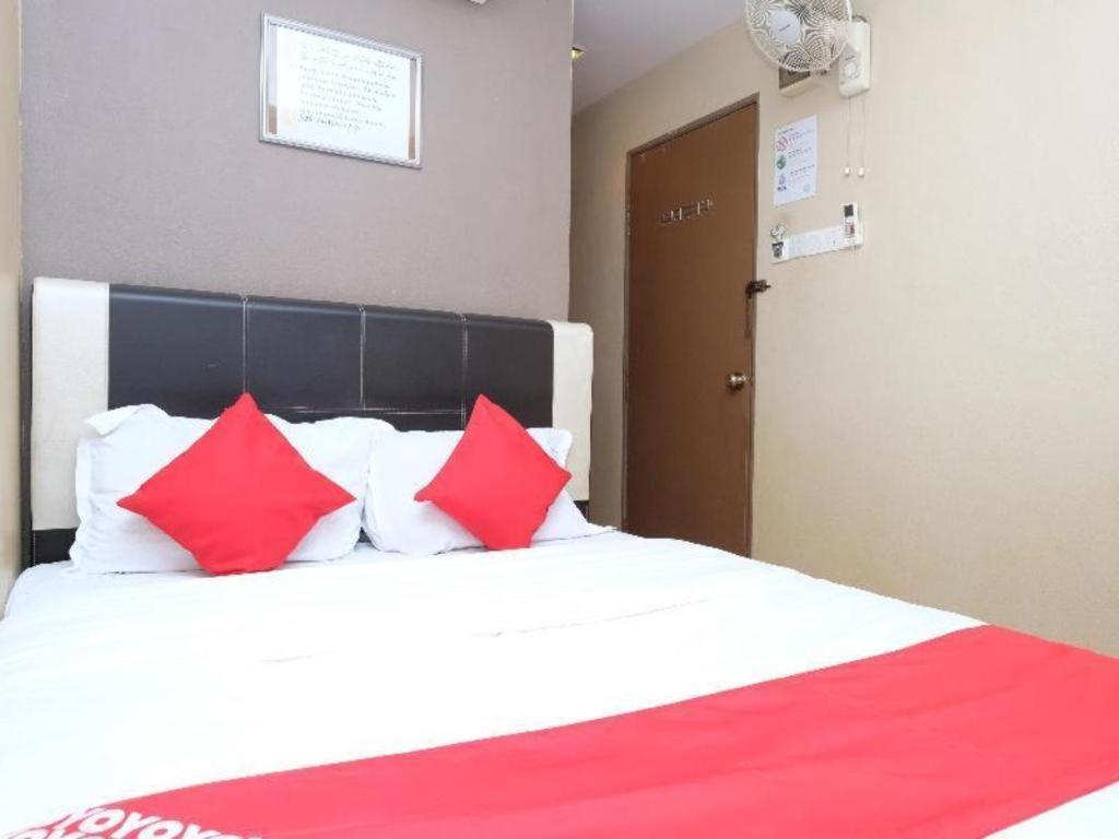 Oyo 44123 Hotel Al-Saif Kuala Kerai Екстер'єр фото