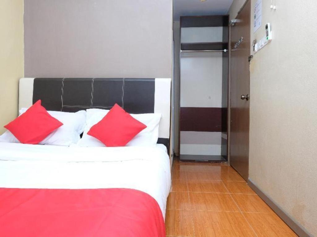 Oyo 44123 Hotel Al-Saif Kuala Kerai Екстер'єр фото
